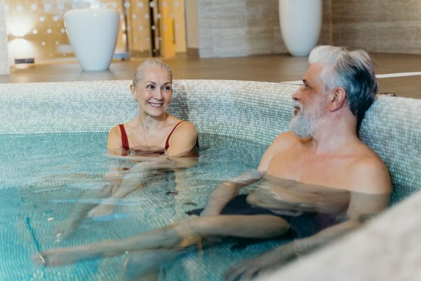 Conseils d'experts pour le maintenir la salinité de votre piscine en hiver